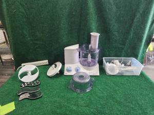lot 78 image: Braun CombiMax 650 food processor with accessories