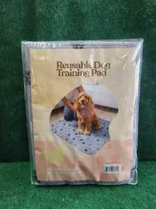 lot 83 image: Reusable gray dog training pads - 2 pack