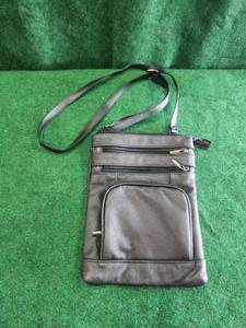 lot 120 image: Crossbody bag for Women - leather multi-pocket black purse