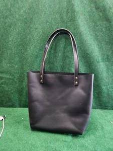 lot 147 image: Portland leather goods black purse