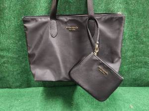 lot 192 image: Kate Spade black purse