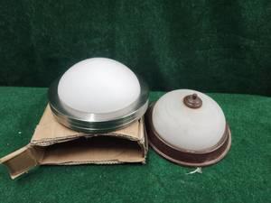 lot 203 image: Selection of 2 ceiling mounted lights