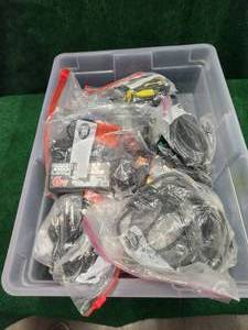 lot 210 image: Bin of various cords