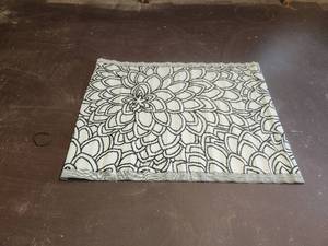 lot 451 image: Black and white indoor & outdoor plastic mats-rugs - 48 x 68 - bid x 10