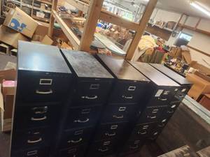 lot 53 image: Selection of 5 tall file cabinets