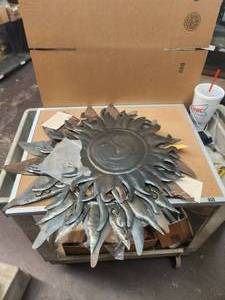 lot 67 image: Selection of indoor-outdoor metal pieces