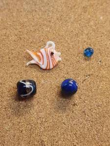 lot 368 image: Generous selection of glassclay beads for jewelry and craft making