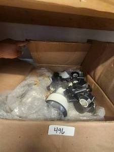 lot 496 image: Box of lights