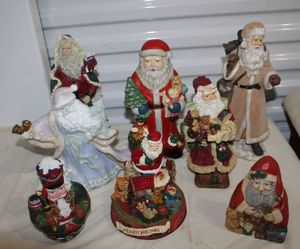 lot 17 image: Santa Figures Santas From Around the World