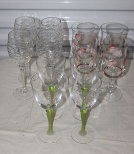 lot 26 image: Stemware, 4 Vintage Hand Painted Pink Parrot Tulip Goblets, 4 Decroative Wine Glasses and 4 Green Stemmed Wine Glasses