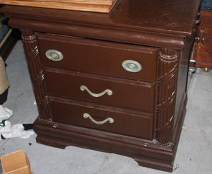 lot 33 image: Vintage Night Stand