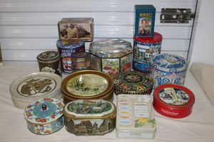 lot 67 image: Variety of Vintage Collectable Tins