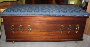 lot 151 image: Ceder Chest on Wheels