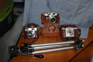 lot 186 image: Vintage Cameras