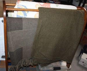 lot 194 image: Quilt Rack with Two Quilts and Two Blankets