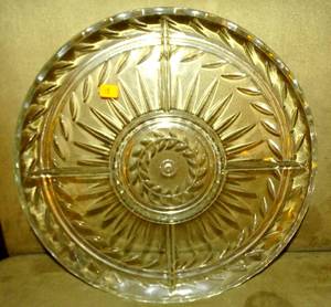 lot 18 image: VERY PRETTY LEAD CRYSTAL SERVING PLATTER