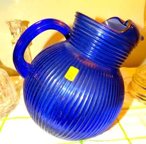 lot 24 image: PRETTY COBALT GLASS PITCHER