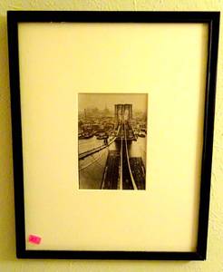 lot 33 image: FRAMED BLACK AND WHITE PHOTO ABOVE THE BROOKLYN BRIDGE APPROX 11 X 14