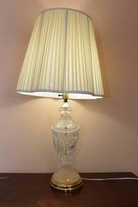 lot 100 image: BIG $ ITEM - VINTAGE YUGOSLAVIAN CRYSTAL TABLE LAMP