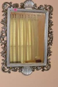 lot 114 image: LARGE ORNATE FRAMED MIRROR