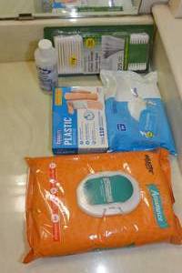 lot 118 image: LOT OF VARIOUS HYGIENE ITEMS