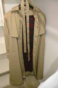 lot 125 image: LOT OF 2 VINTAGE LADIES TRENCH COATS