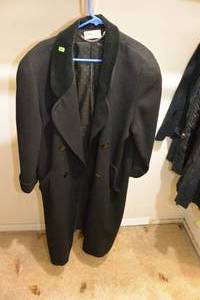 lot 127 image: VINTAGE ASHLEY SCOTT LADIES TRENCH COAT