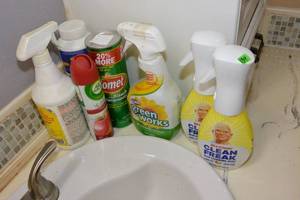lot 134 image: MISCELLANEOUS CLEANING PRODUCTS