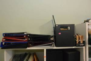 lot 159 image: CONTENTS OF SHELF - VARIOUS 3 RING BINDERS, FILE HOLDER, ETC.