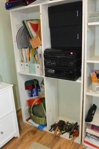 lot 169 image: 4 SECTION WOODEN BOOKCASE - BOOKCASE ONLY - DOES NOT INCLUDE ITEMS