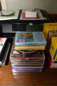 lot 180 image: VARIOUS CDS INCLUDING IL VOLO, LOOSE CDS AND 2 CASSETTE TAPES
