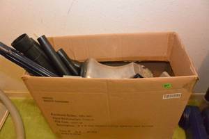 lot 201 image: BOX OF VARIOUS VACUUM ATTACHMENTS