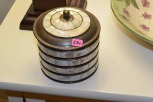 lot 236 image: VINTAGE BRASS MOTHER OF PEARL TRINKET BOX $
