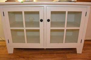 lot 249 image: WHITE 2 DOOR HUTCHSTORAGE CABINET