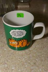 lot 296 image: GARFIELD MUG DATED 1978 - CHECK THE COMPS $