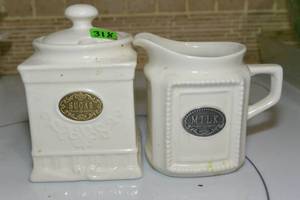 lot 318 image: THL FRENCH FARMHOUSE SUGAR BOWL AND MILK PITCHER