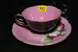 lot 332 image: ROYAL SEALY VINTAGE TEA CUP & SAUCER - HAND PAINTED $