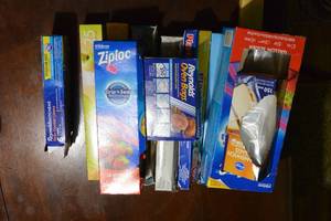 lot 346 image: ASSORTMENT OF STORAGE BAGS AS SHOWN