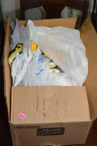 lot 347 image: GENEROUS SUPPLY OF LIGHT BULBS AND NIGHT LIGHTS