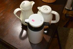 lot 351 image: LOT OF TEACOFFEE CARAFES