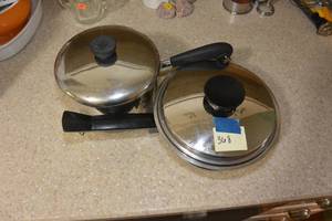 lot 368 image: 2 STAINLESS POTS WITHG LIDS
