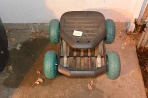 lot 403 image: ROLLING GARDEN SEAT