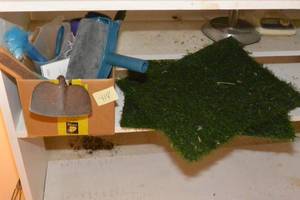 lot 418 image: LOT OF ITEMS FROM THE GARAGE - SOME PAINTING STUFF, YARD TOOLS, ARTIFICIAL GRASS SQUARES