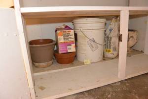 lot 421 image: SHELF LOT - INCLUDES EVERYTHING ON THE SHELF