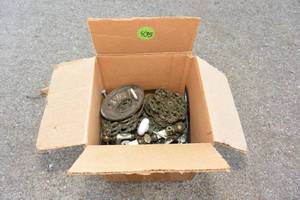 lot 435 image: $$ BOX OF VINTAGE  ANTIQUE HARDWARE