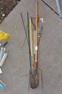 lot 455 image: LOT OF YARD  OUTDOOR  TOOLS