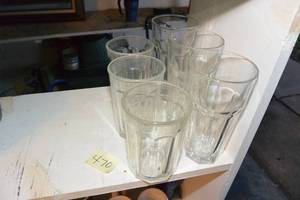 lot 470 image: SET OF MATCHING GLASSES 3 LARGE AND 3 MEDIUM
