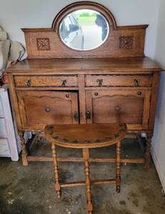 lot 485 image: NICE ANTIQUE BUFFET WITH MIRROR AND STOOL - FELT LINED DRAWERS $$$