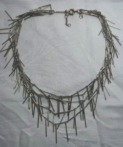 lot 4 image: Signed J Crew modernist 5-strand matchstick needle style necklace. Has J Crew hang tag. 16L with 2 extender. Oversize spring ring clasp.