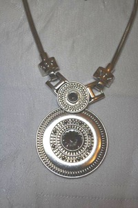 lot 33 image: Industrial staggered disc and CZ pendant necklace on flexible snake necklace. 18L with 2 extender Lobster clasp.